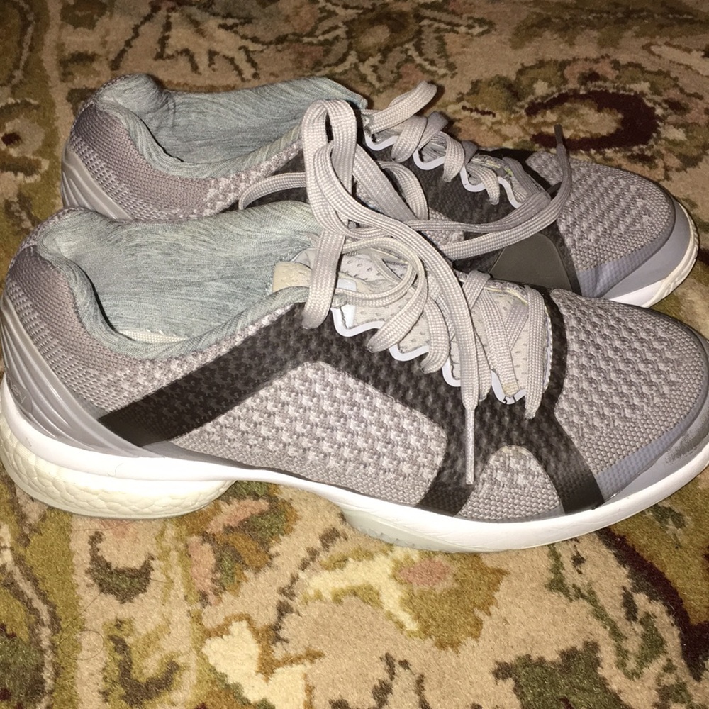 ADIDAS STELLA MCCARTNEY GRAY & BLACK EUC SNEAKERS